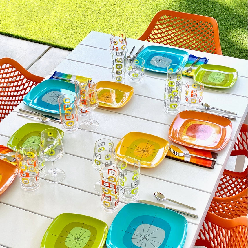 Mid Mod Barware Atomic Starburst, Outdoor Acrylic Stemmed Wine, Set of 4 (Blue Green) - Mid Century Modern Gal