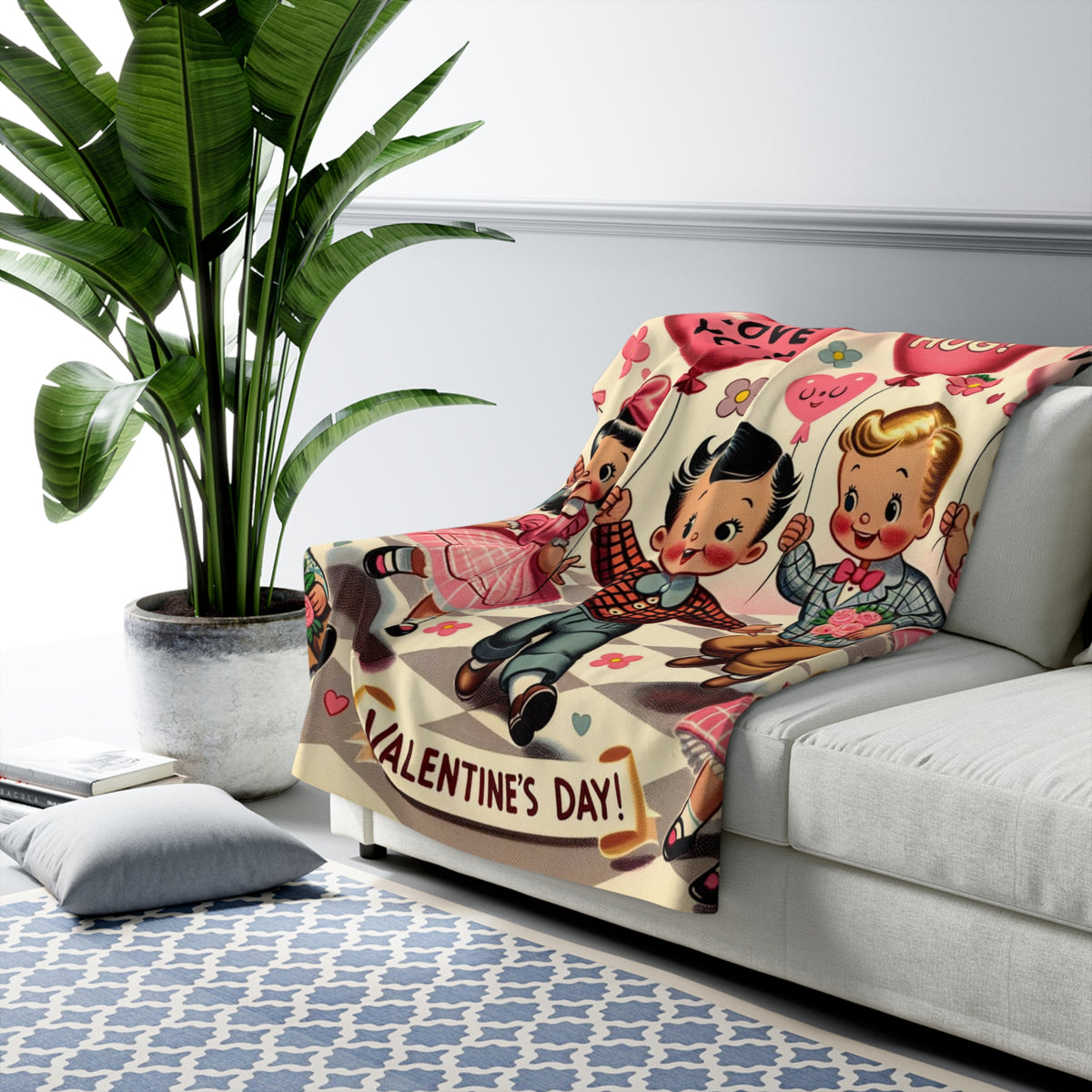 Vintage 50s Valentine's Day Sherpa Fleece Blanket - Love & Hugs Design - Mid Century Modern Gal