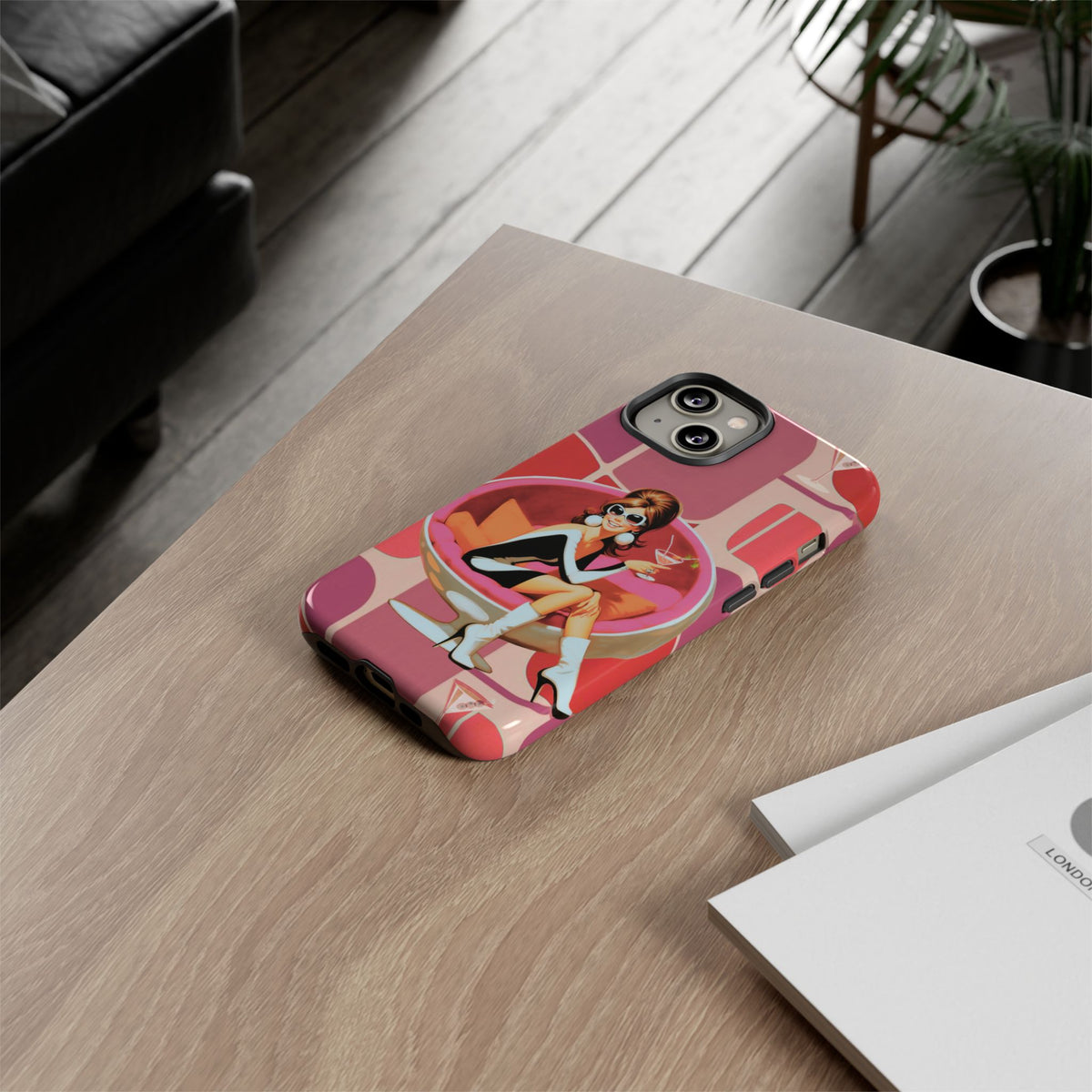 Mid Mod 60s Mod Gal, Kick Back Enjoy, Retro Chic Phone Case with Cocktail Design