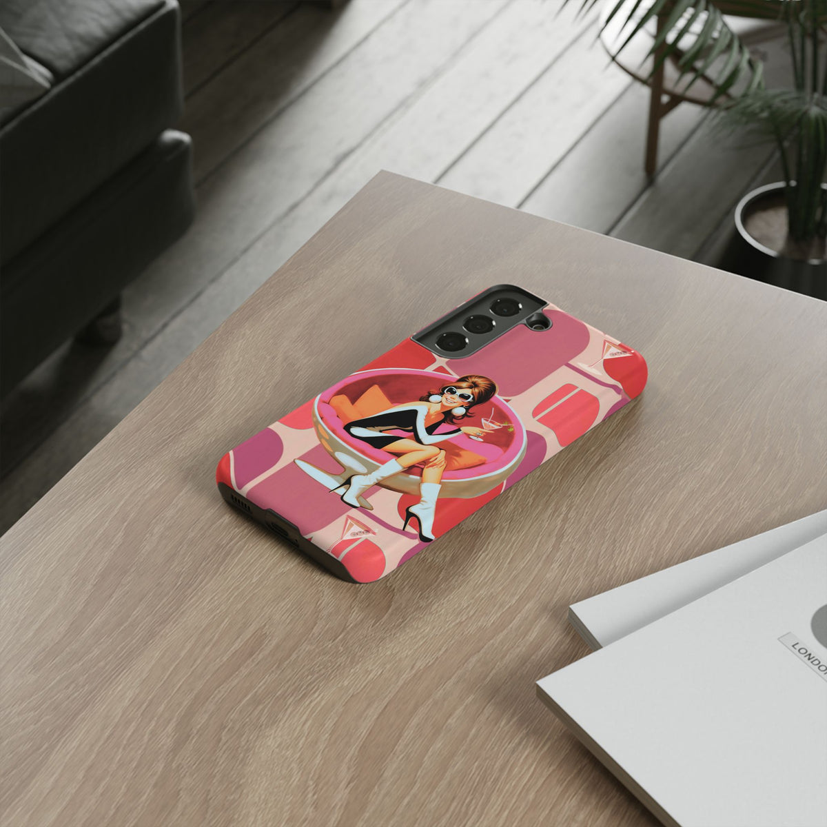Mid Mod 60s Mod Gal, Kick Back Enjoy, Retro Chic Phone Case with Cocktail Design