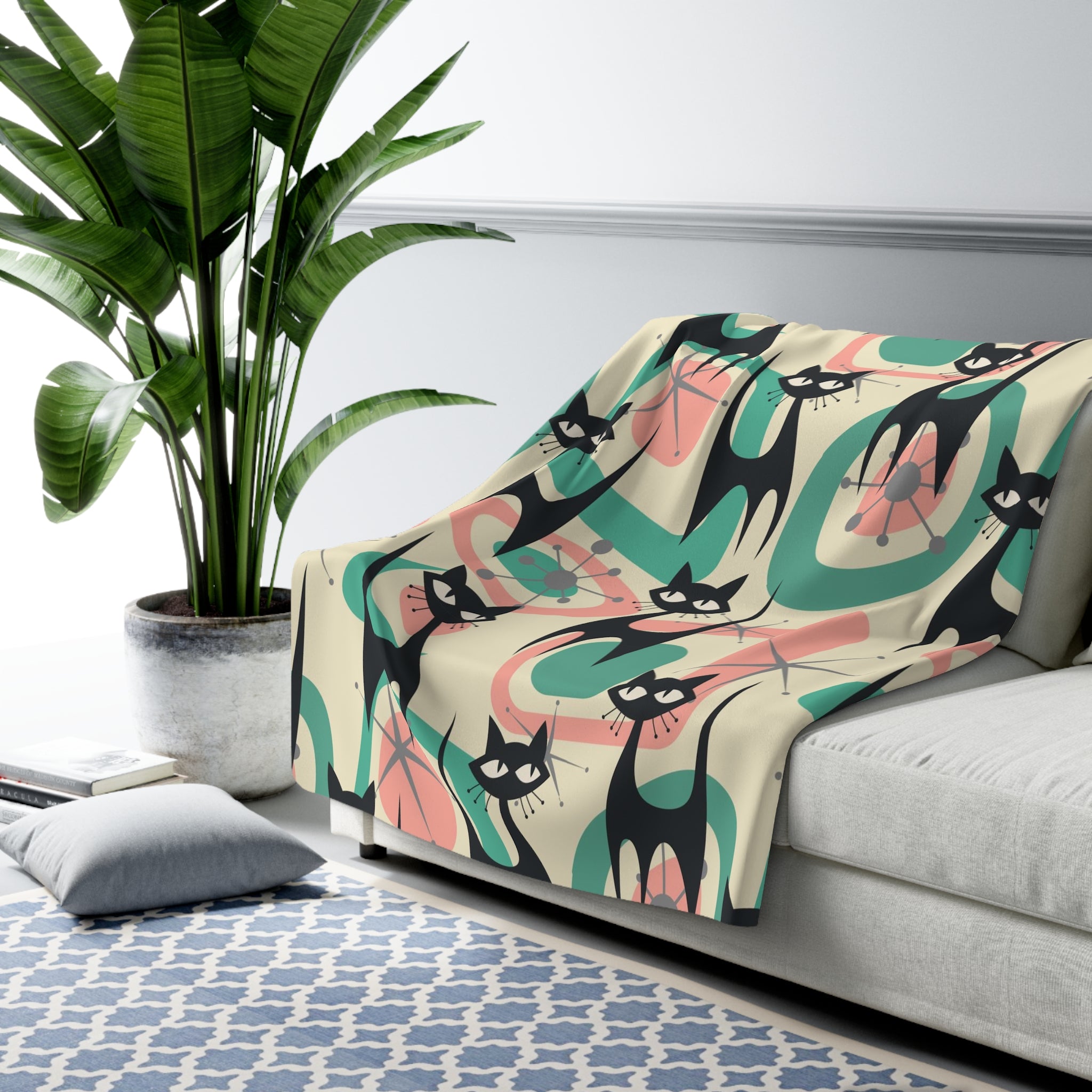 Atomic Home Living, Black Kitschy Cats, Cat Mom Mid Century Modern Designed Sherpa Fleece Blanket - Mid Century Modern Gal
