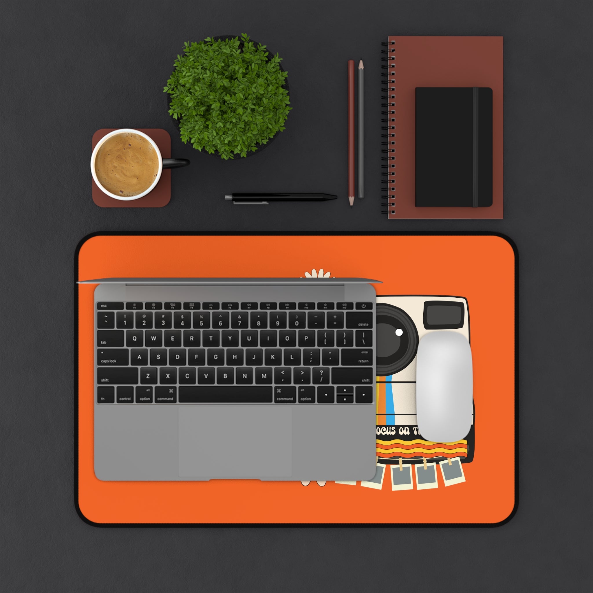 Hip Desk Mat, Focus On The Good, Retro Camera, Flower Power 70&