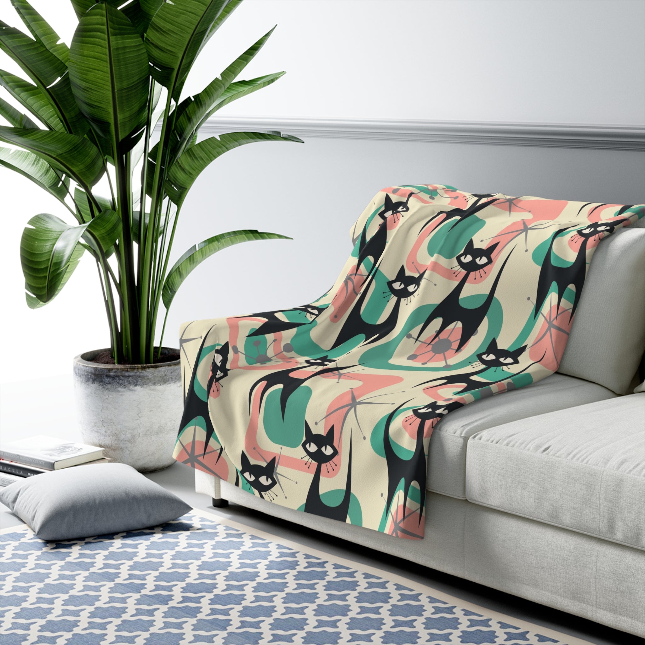 Atomic Home Living, Black Kitschy Cats, Cat Mom Mid Century Modern Designed Sherpa Fleece Blanket - Mid Century Modern Gal