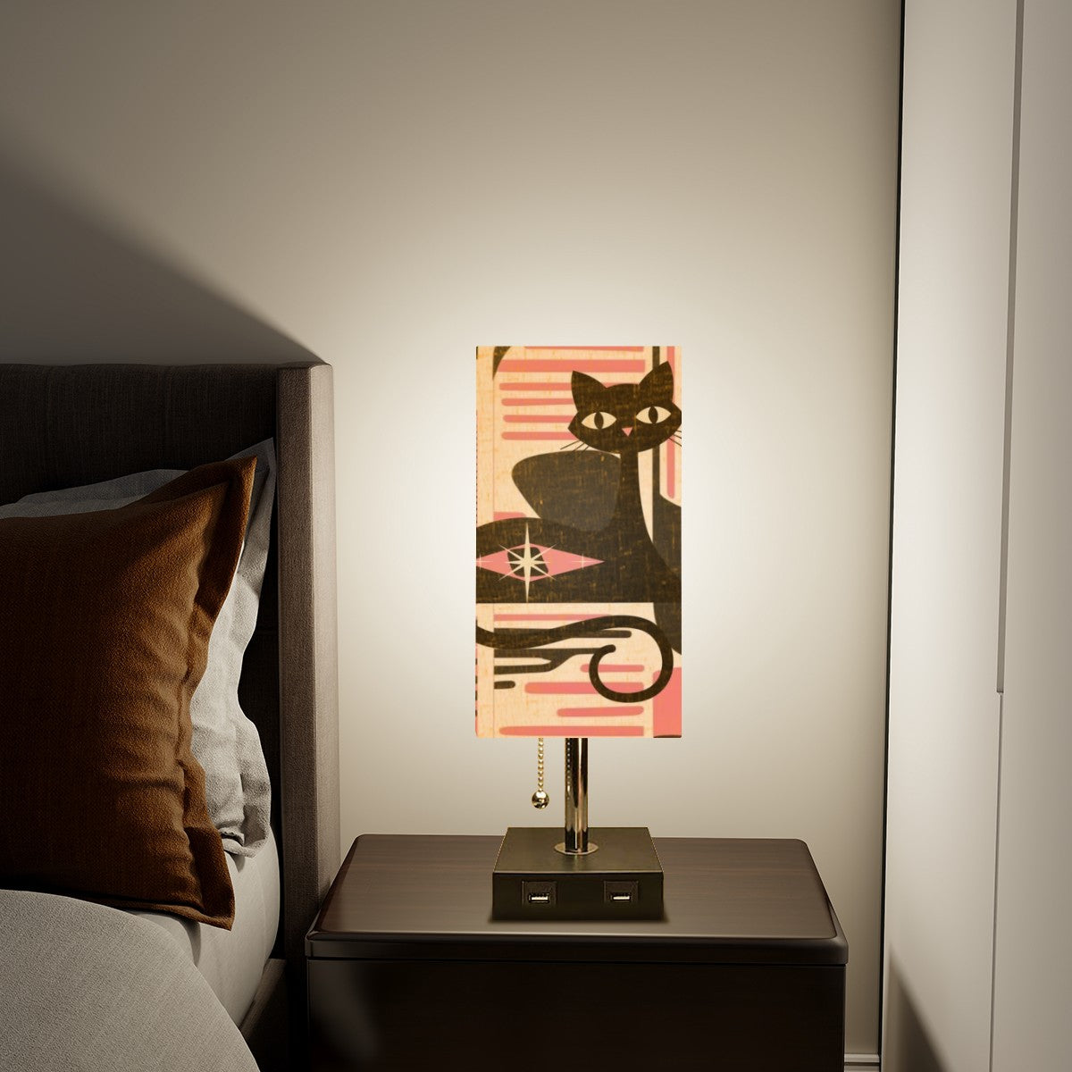 Atomic Cats Kitschy Mid Mod Pink, Black Retro Mod Table Lamp - Mid Century Modern Gal