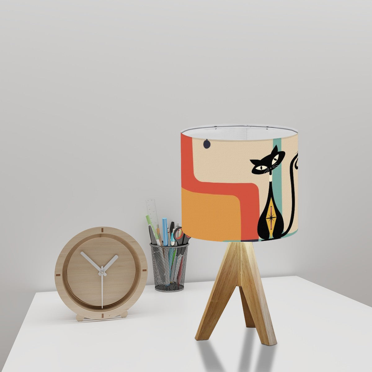 Atomic Cat, Wooden Tripod Table Lamp With Kitschy Geometric Design - Mid Century Modern Gal