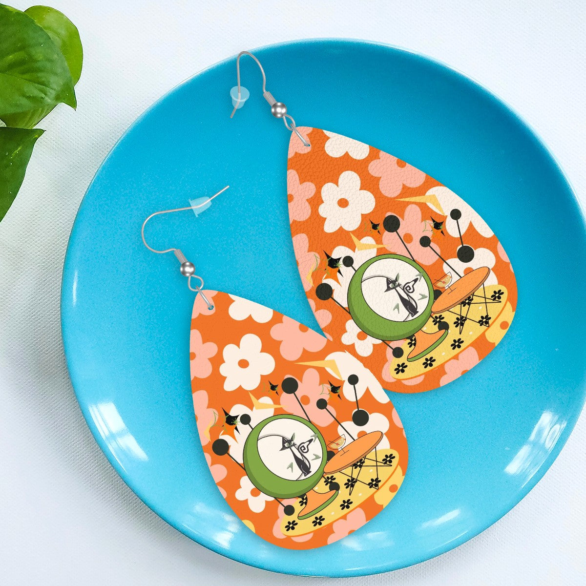 Retro Earrings, 70s Flower Power, Atomic Martini Cat Funky Teardrop Earrings - Mid Century Modern Gal