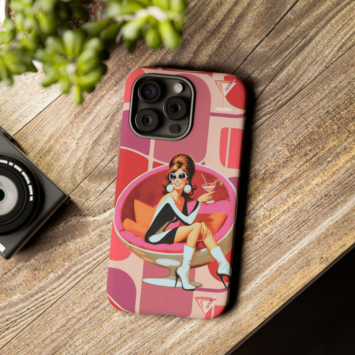 Mid Mod 60s Mod Gal, Kick Back Enjoy, Retro Chic Phone Case with Cocktail Design