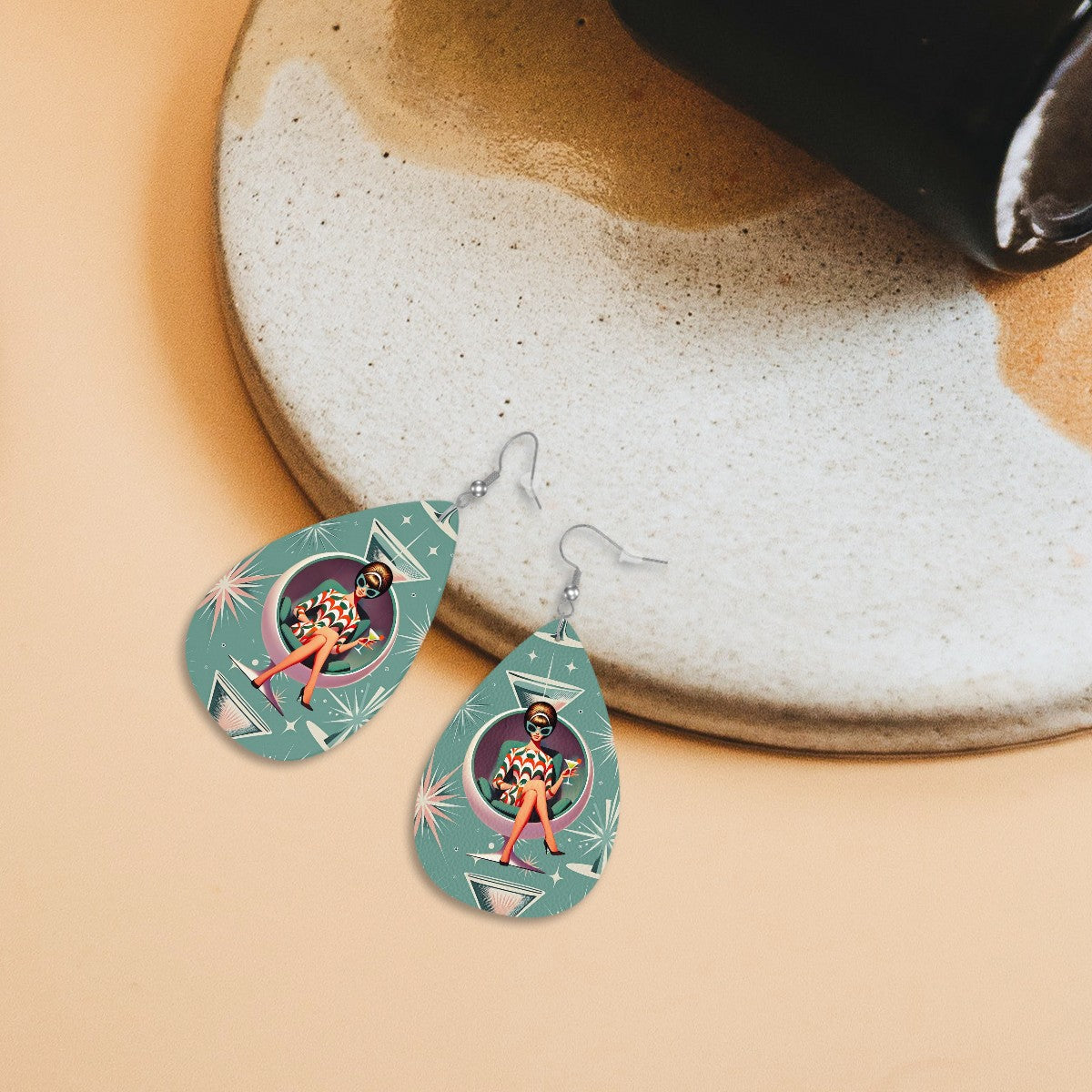 Mid Century Mod Gal Martini Lover, Retro Teardrop Earrings - Mid Century Modern Gal