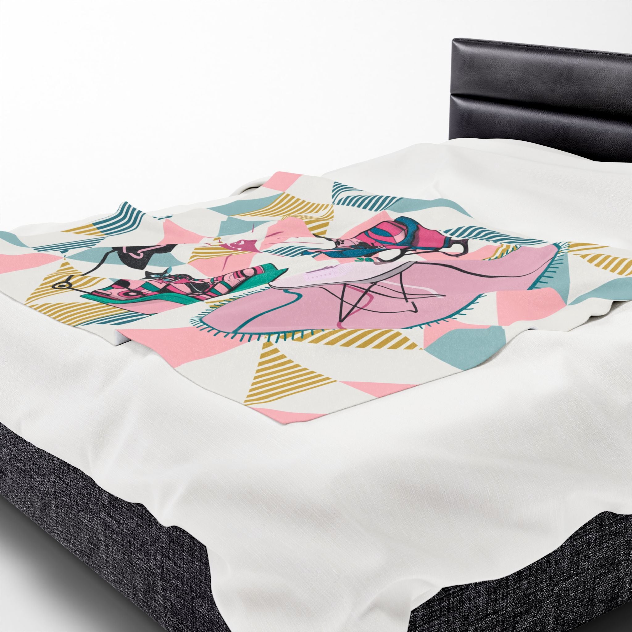 Atomic Cats Reading Blanket Mid-Century Modern, Book Lover, Book Club Gift Plush Blanket - Cozy Retro Home Decor - Mid Century Modern Gal