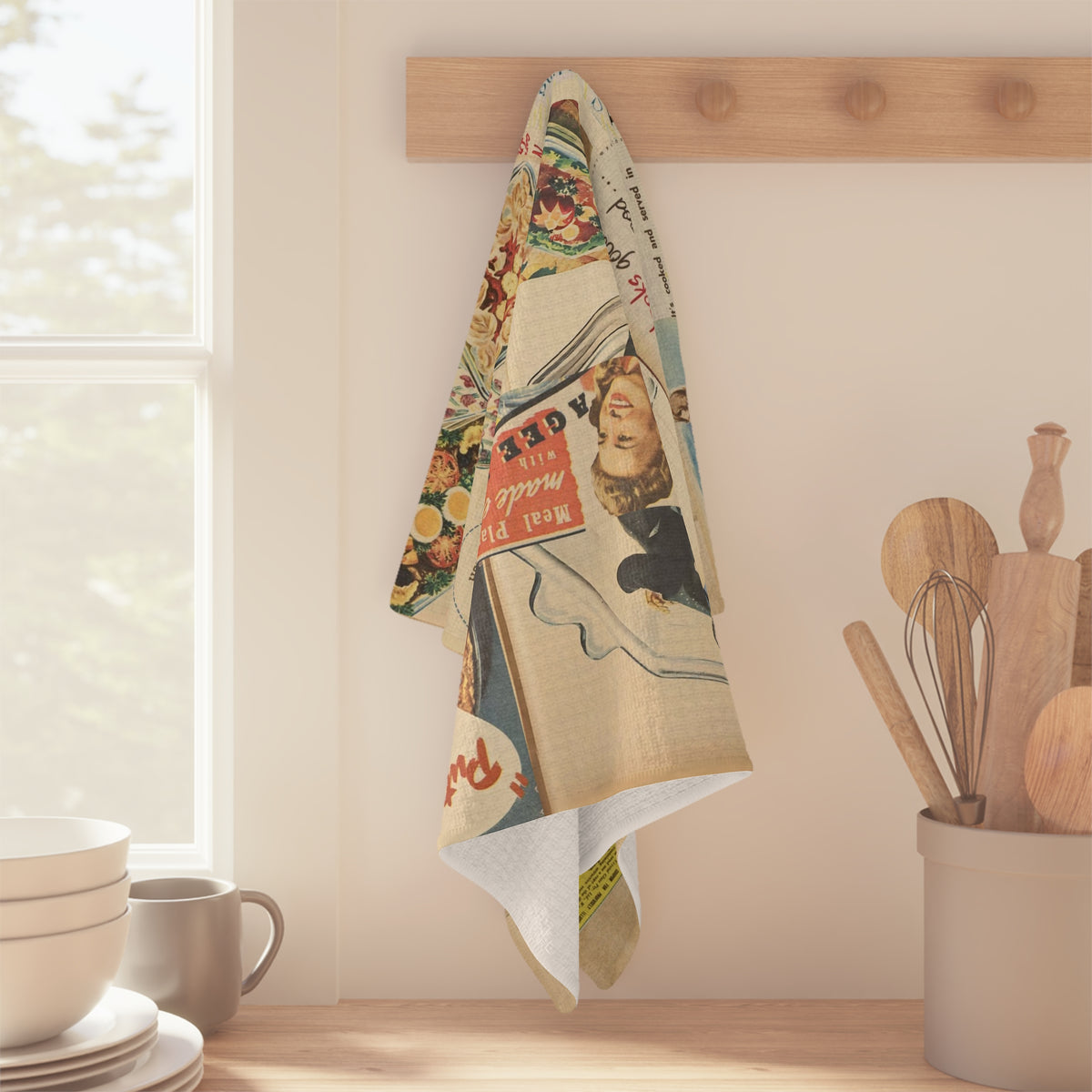 Vintage Pyrex Ads, Retro Kitchen Dish Towel - Mid Century Modern Gal