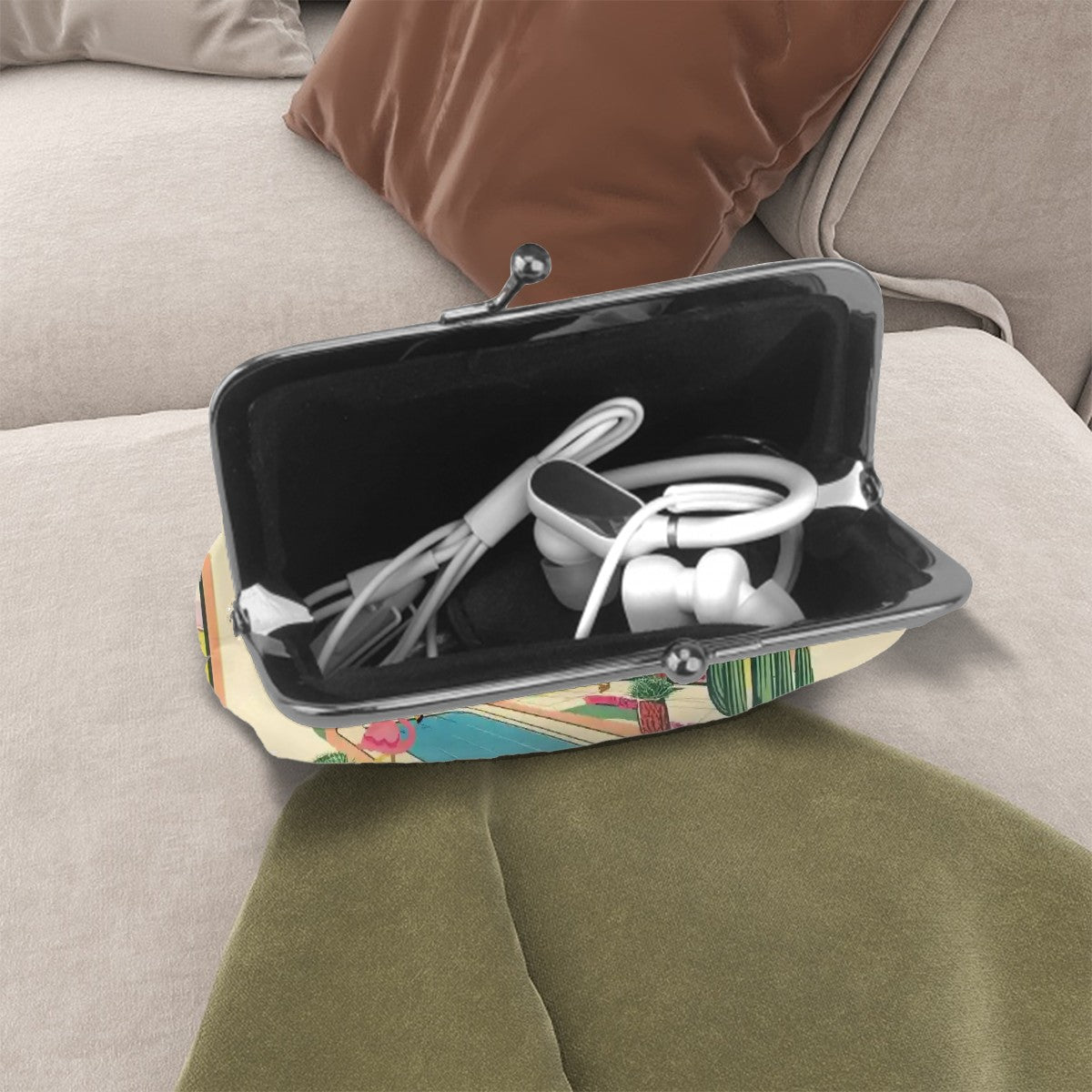Palm Springs California Mid Century Modern Coin Purse – Retro Kitsch Accessory for Vintage Style Lovers - Mid Century Modern Gal
