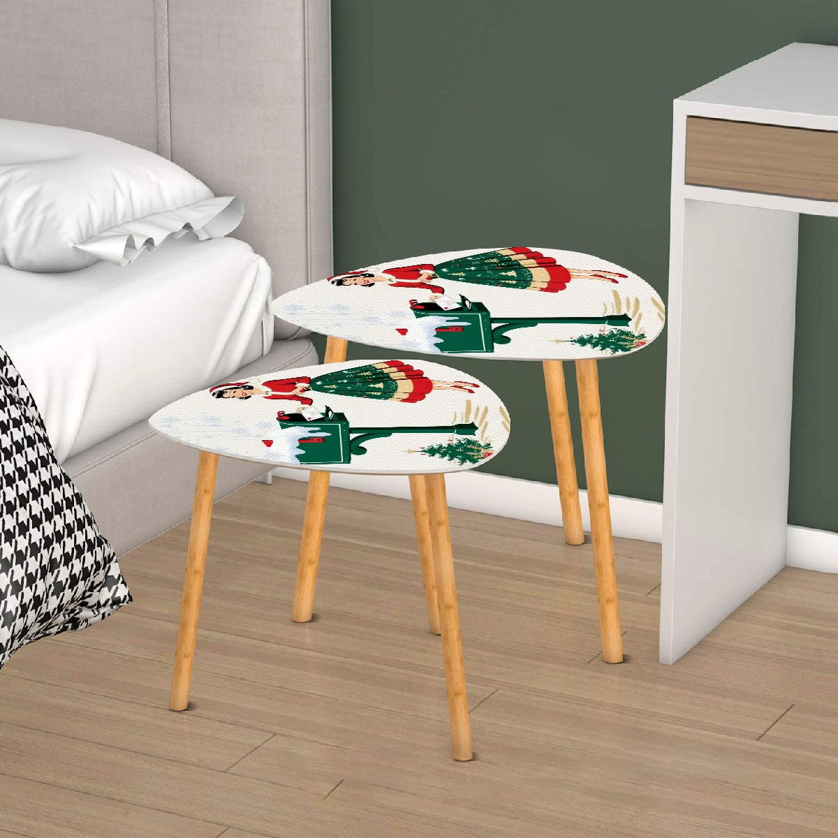 Mid Century Modern Christmas Decor Nesting Tables, Kitschy 50s Design - Mid Century Modern Gal