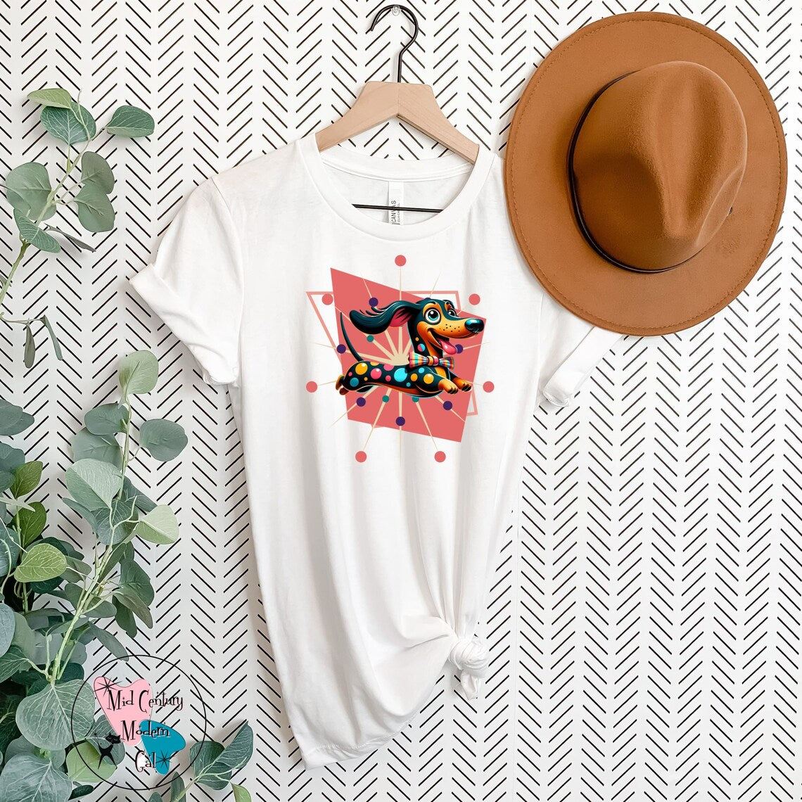 Dachsund Lover Comfy T-Shirt, Doxie Mom, Weiner Dog, Mid Century Mod Retro Designed For Cool Weiner Dog Mom - Mid Century Modern Gal