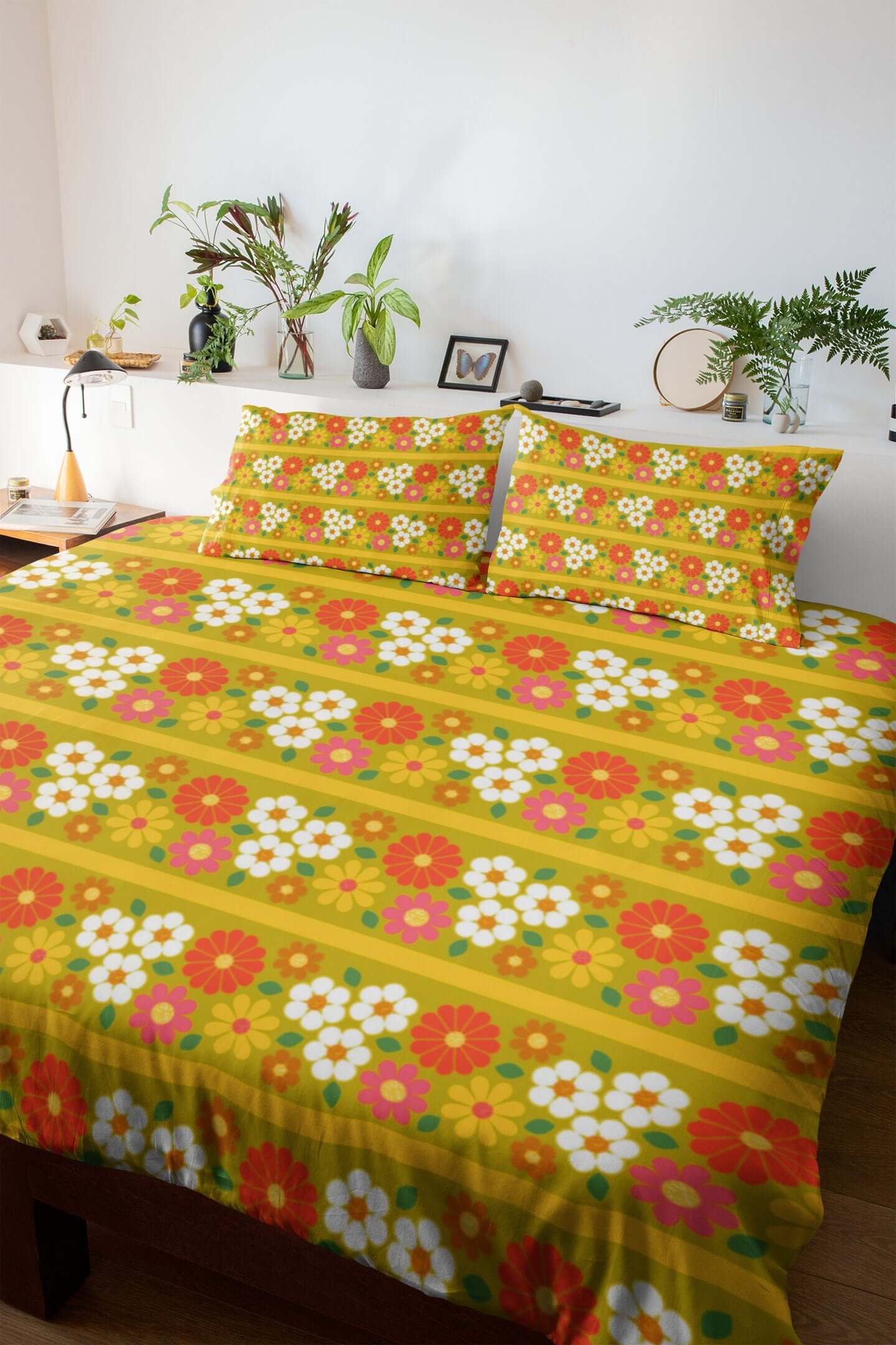 1970s Style Funky Retro Green Mid Century Modern Decor, Bohemian, Mod Groovy Microfiber Duvet Cover