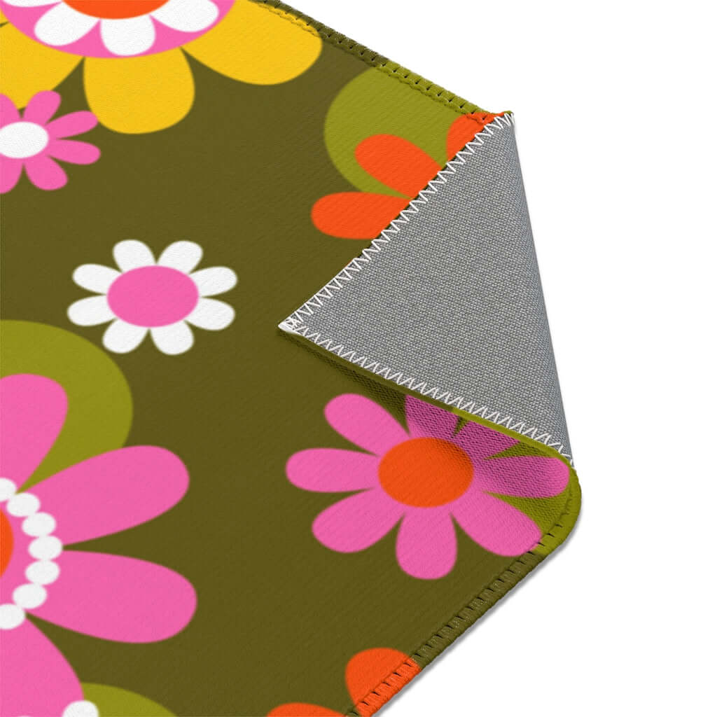 Groovy Green, Pink, Yellow, White Mod Flower Power Daisy 60&