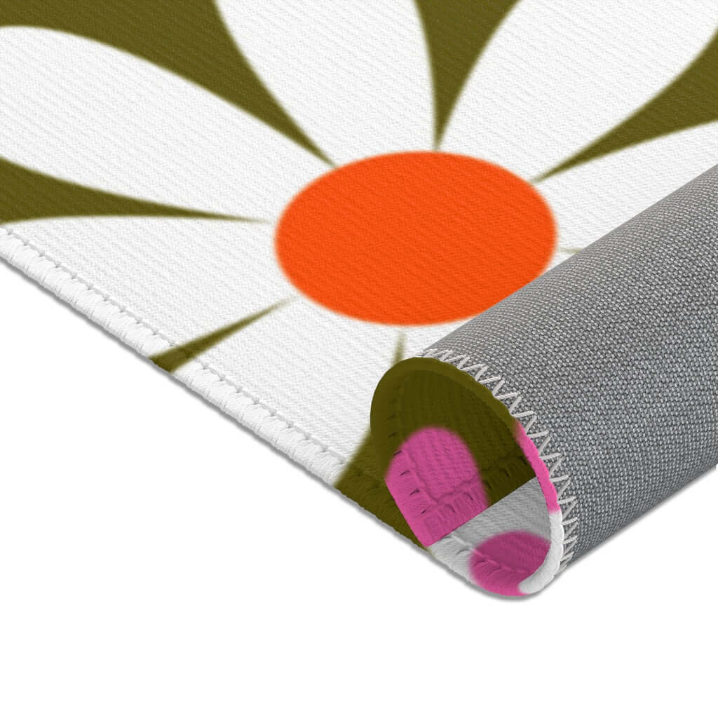 Groovy Green, Pink, Yellow, White Mod Flower Power Daisy 60&