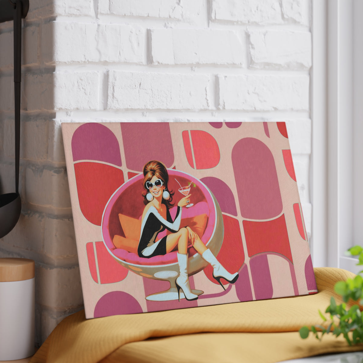 Mid Mod 60s Retro Gal, Cocktail Hour, MCM Barware Glass Cutting Board - Mid Century Modern Gal