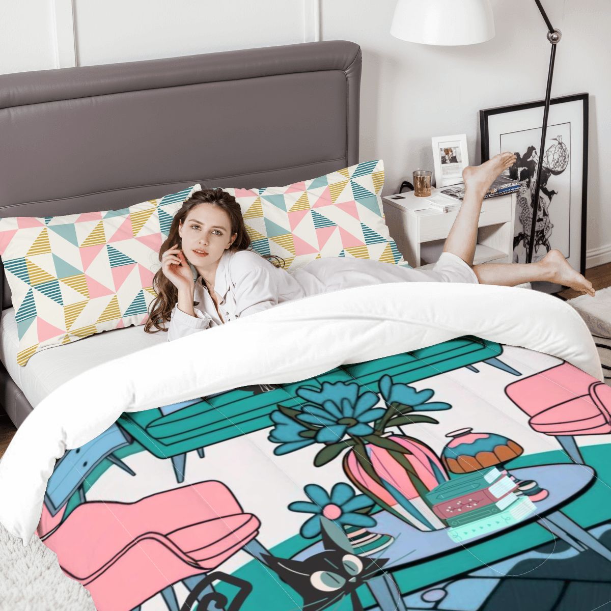 Mid Century Modern Atomic Kitschy Cats, Retro Fun And Quirky Queen Comforter Set - Mid Century Modern Gal