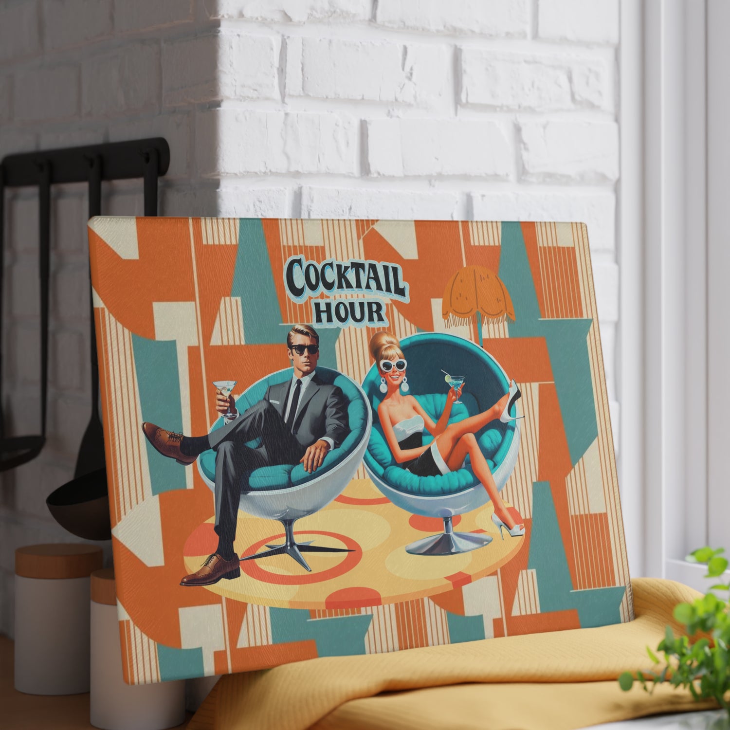 Mid Century Modern Barware Tabletop Glass Cutting Board With Mod 60s Couple,Retro Cocktail Hour - Mid Century Modern Gal