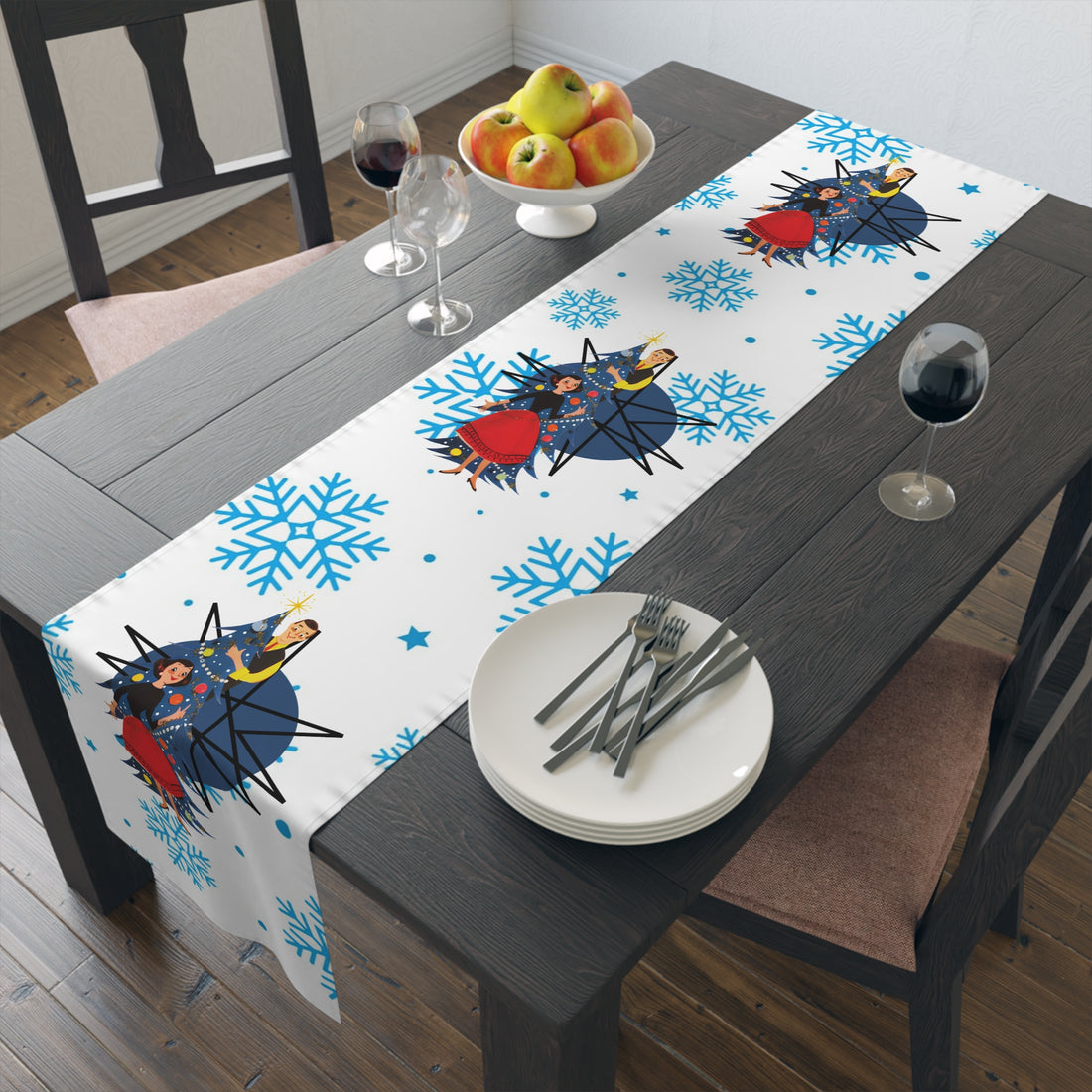 Kitschy 50s Holiday Snowflake Mod Table Runner