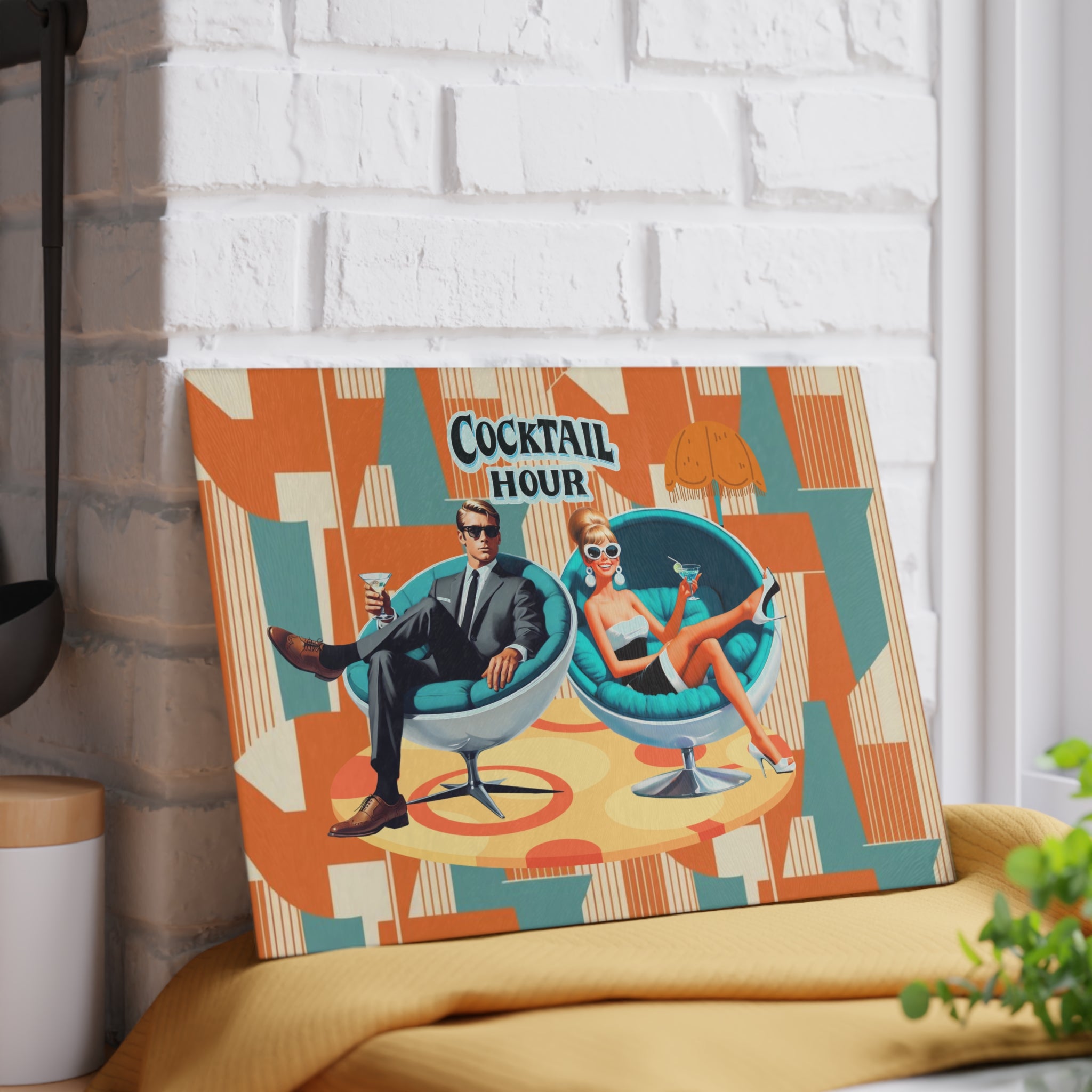 Mid Century Modern Barware Tabletop Glass Cutting Board With Mod 60s Couple,Retro Cocktail Hour - Mid Century Modern Gal