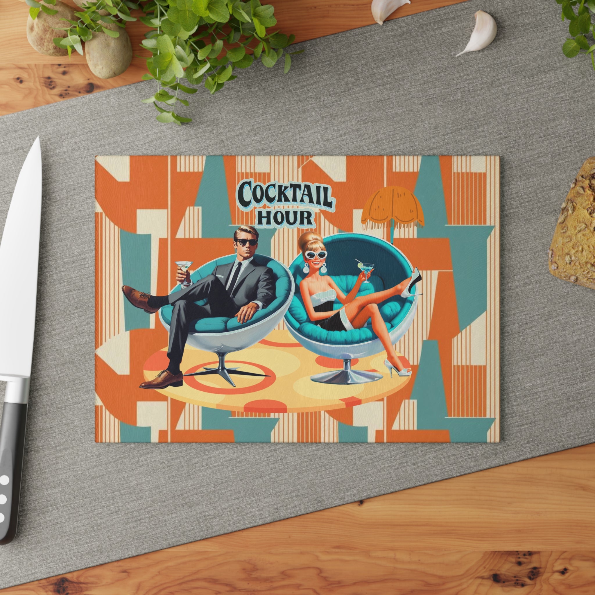 Mid Century Modern Barware Tabletop Glass Cutting Board With Mod 60s Couple,Retro Cocktail Hour - Mid Century Modern Gal