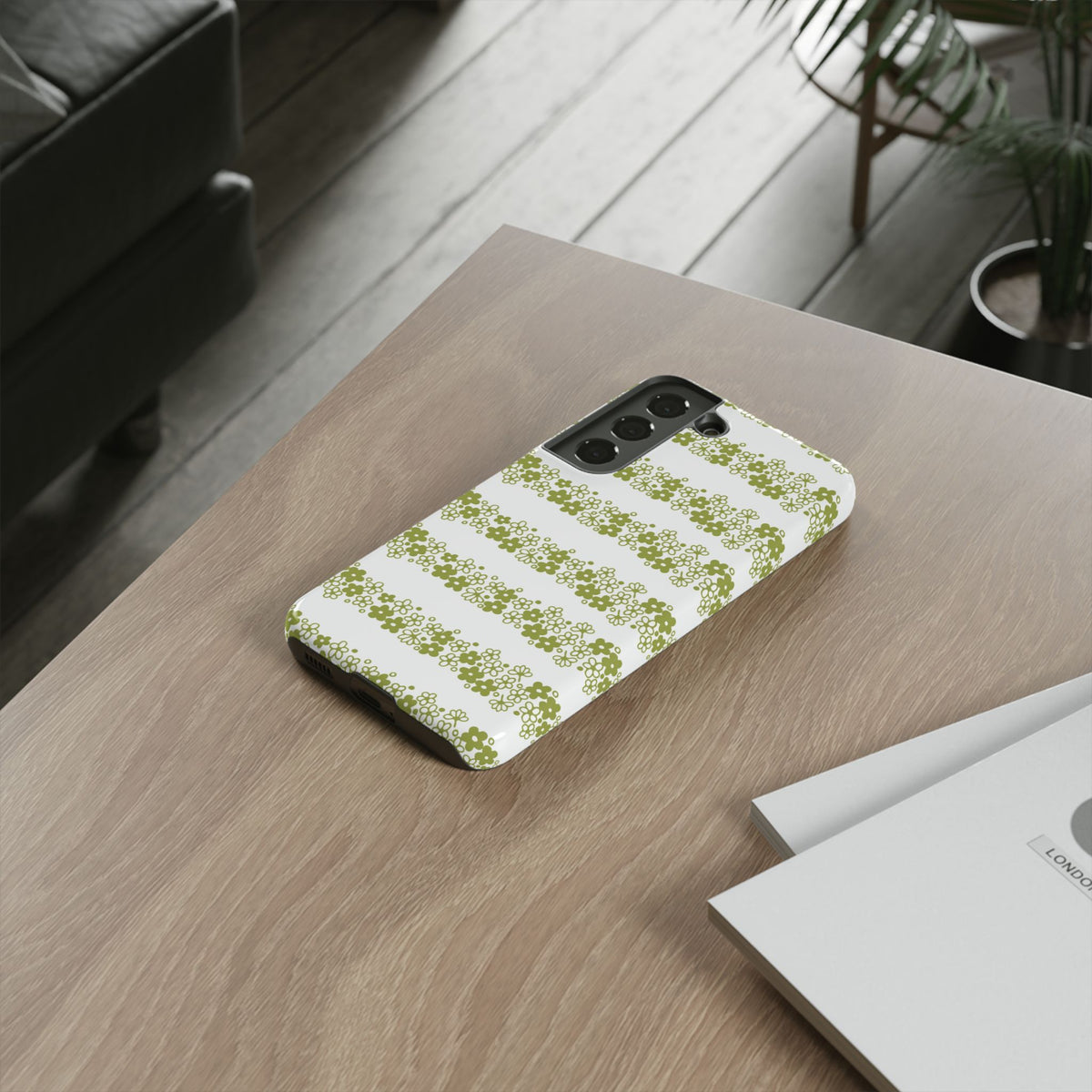 Pyrex Crazy Daisy Spring BlossonFloral Phone Case: Tough Cases with Elegant Green Floral Design, Durable Phone Cover