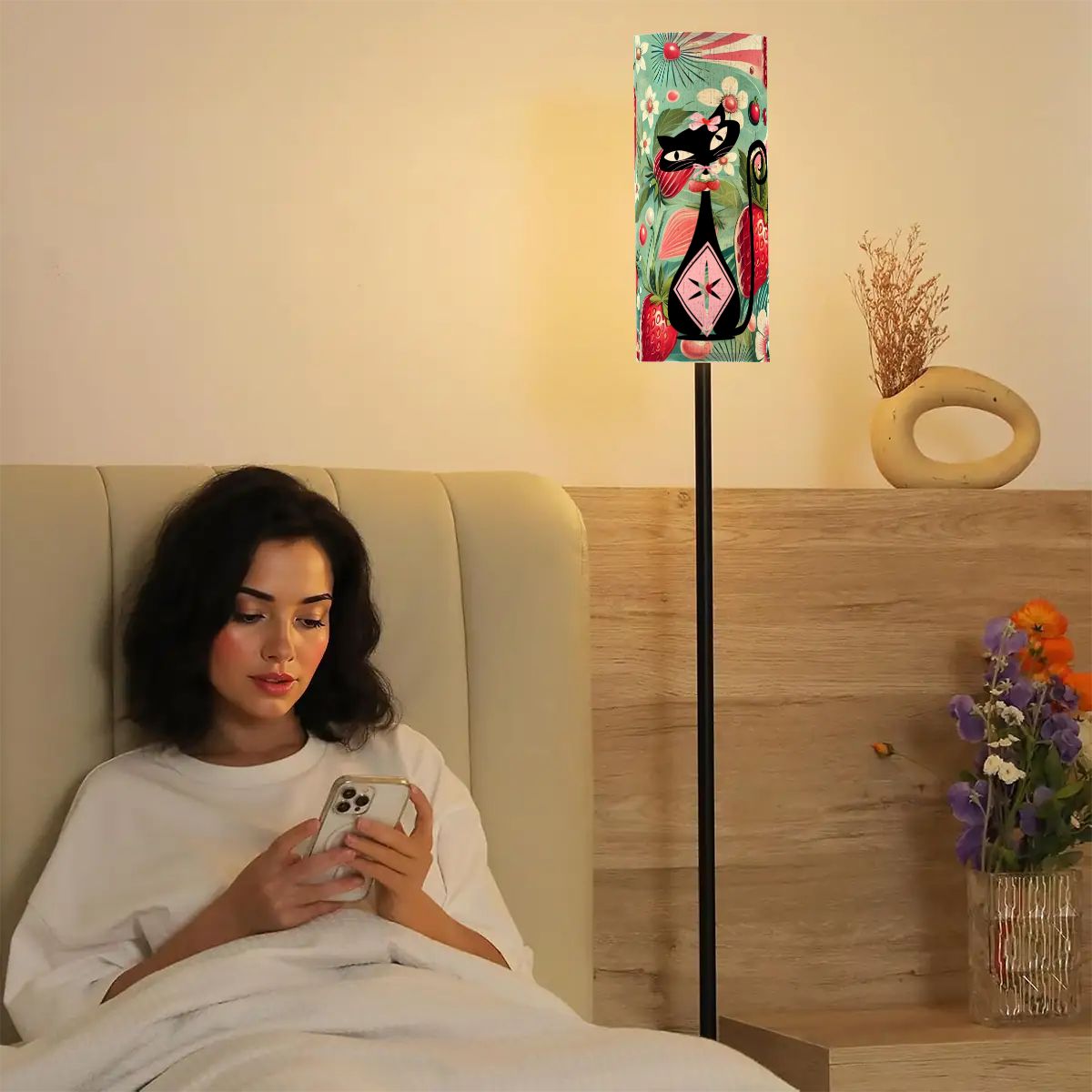 Vintage Strawberry 50s Atomic Cat, Pink Retro Slim Floor Lamp - Mid Century Modern Gal