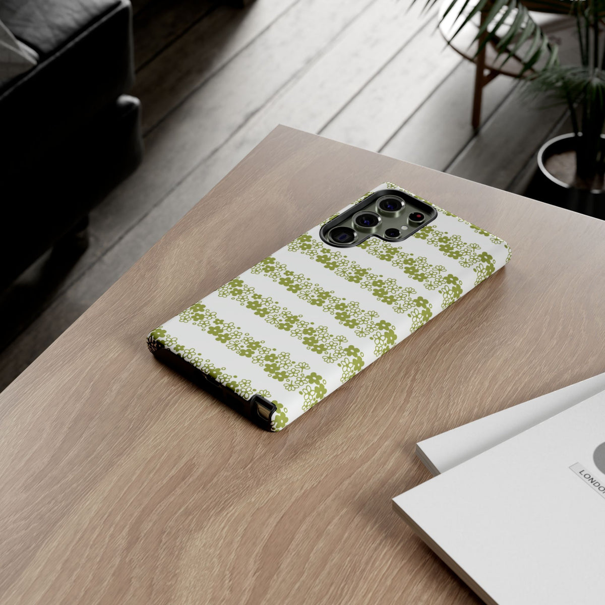 Pyrex Crazy Daisy Spring BlossonFloral Phone Case: Tough Cases with Elegant Green Floral Design, Durable Phone Cover