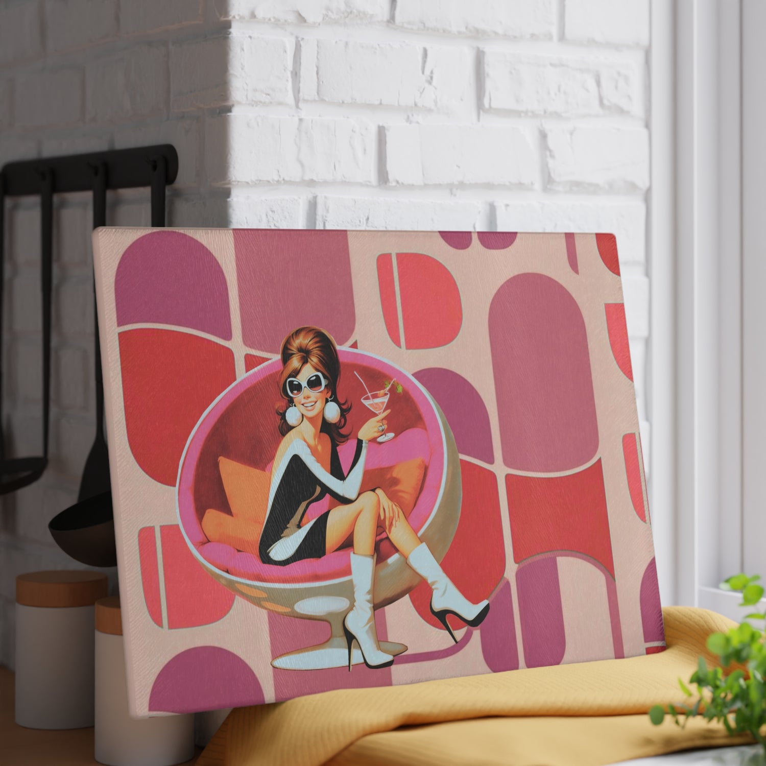 Mid Mod 60s Retro Gal, Cocktail Hour, MCM Barware Glass Cutting Board - Mid Century Modern Gal