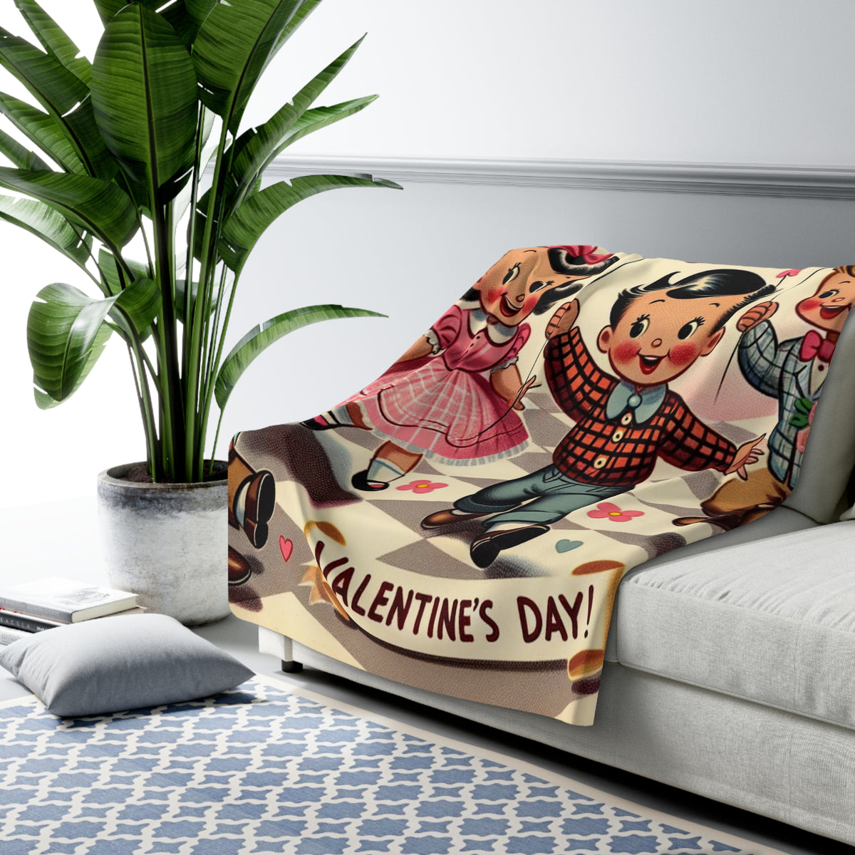 Vintage 50s Valentine's Day Sherpa Fleece Blanket - Love & Hugs Design - Mid Century Modern Gal