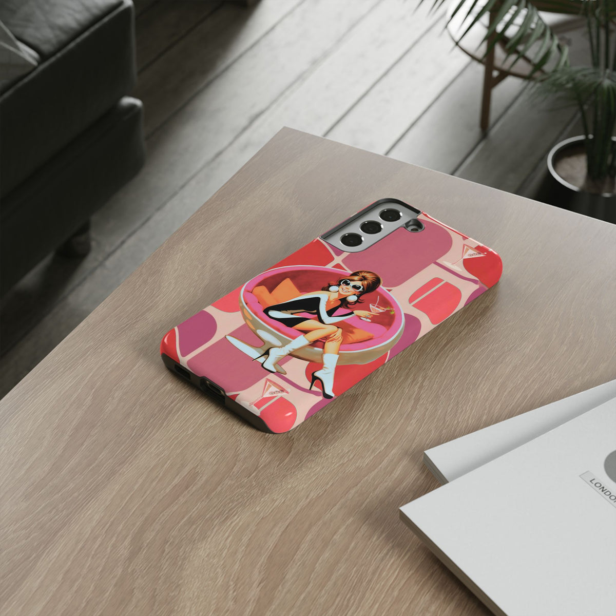 Mid Mod 60s Mod Gal, Kick Back Enjoy, Retro Chic Phone Case with Cocktail Design