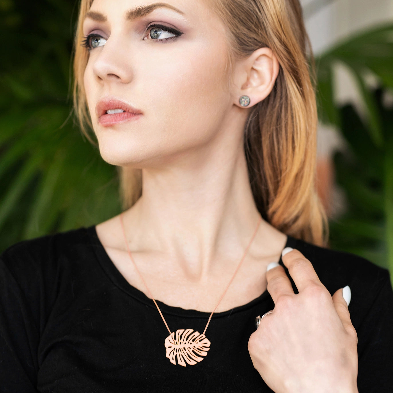 Monstera Deliciosa Leaf Mid Century Modern Palm Springs Necklace - Gold - Mid Century Modern Gal