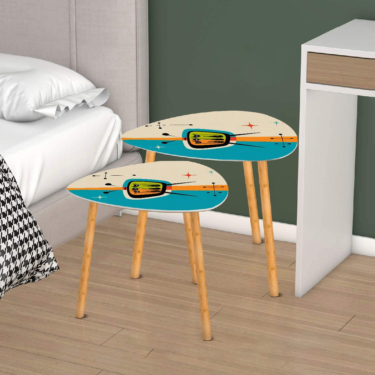 Mid Century Modern Atomic Cat, Retro TV Modern Nesting Tables - Mid Century Modern Gal