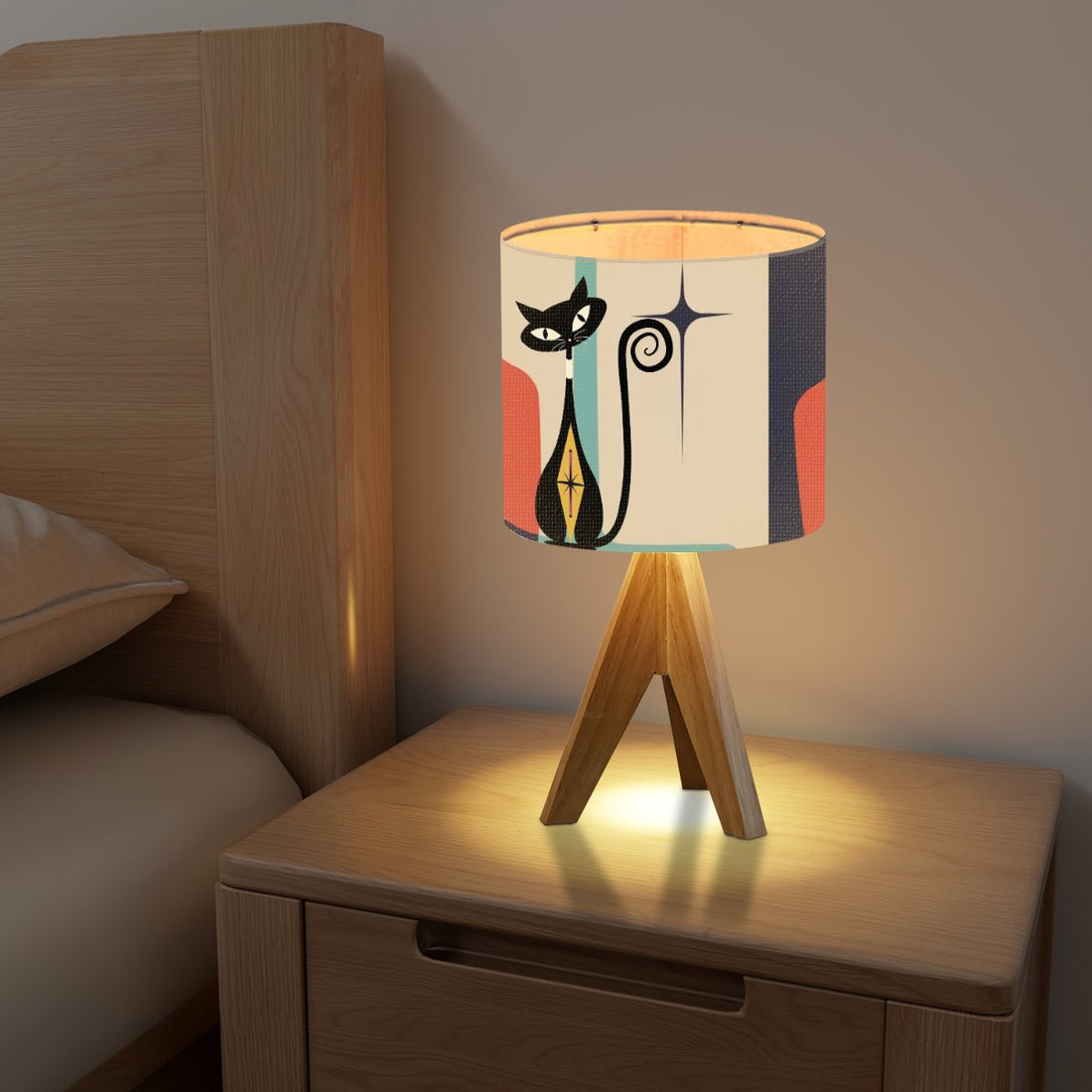 Atomic Cat, Wooden Tripod Table Lamp With Kitschy Geometric Design - Mid Century Modern Gal