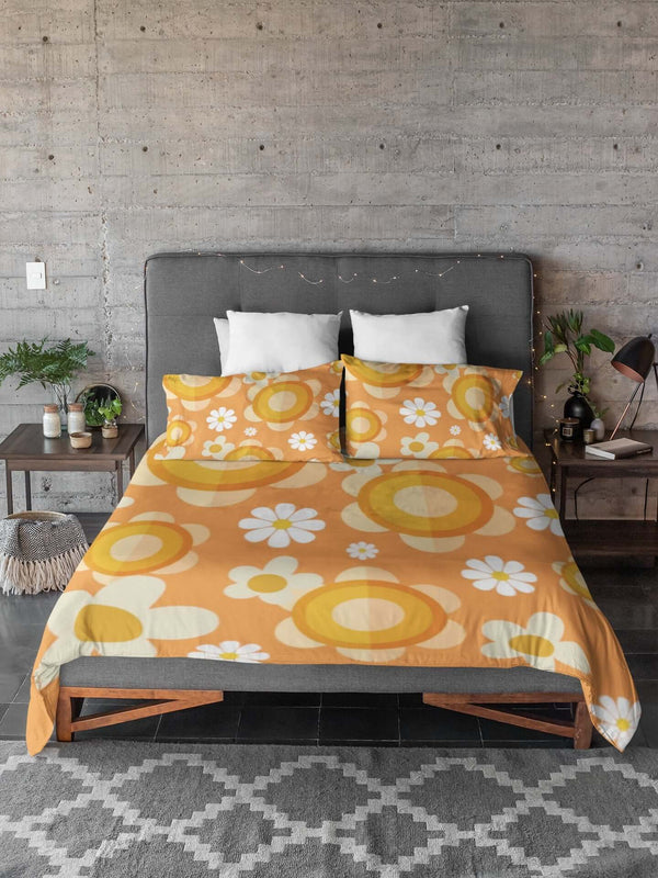 Retro Bedding Orange, White, Mod Daisy 70's Funky Groovy Hippie Queen Microfiber Duvet Cover