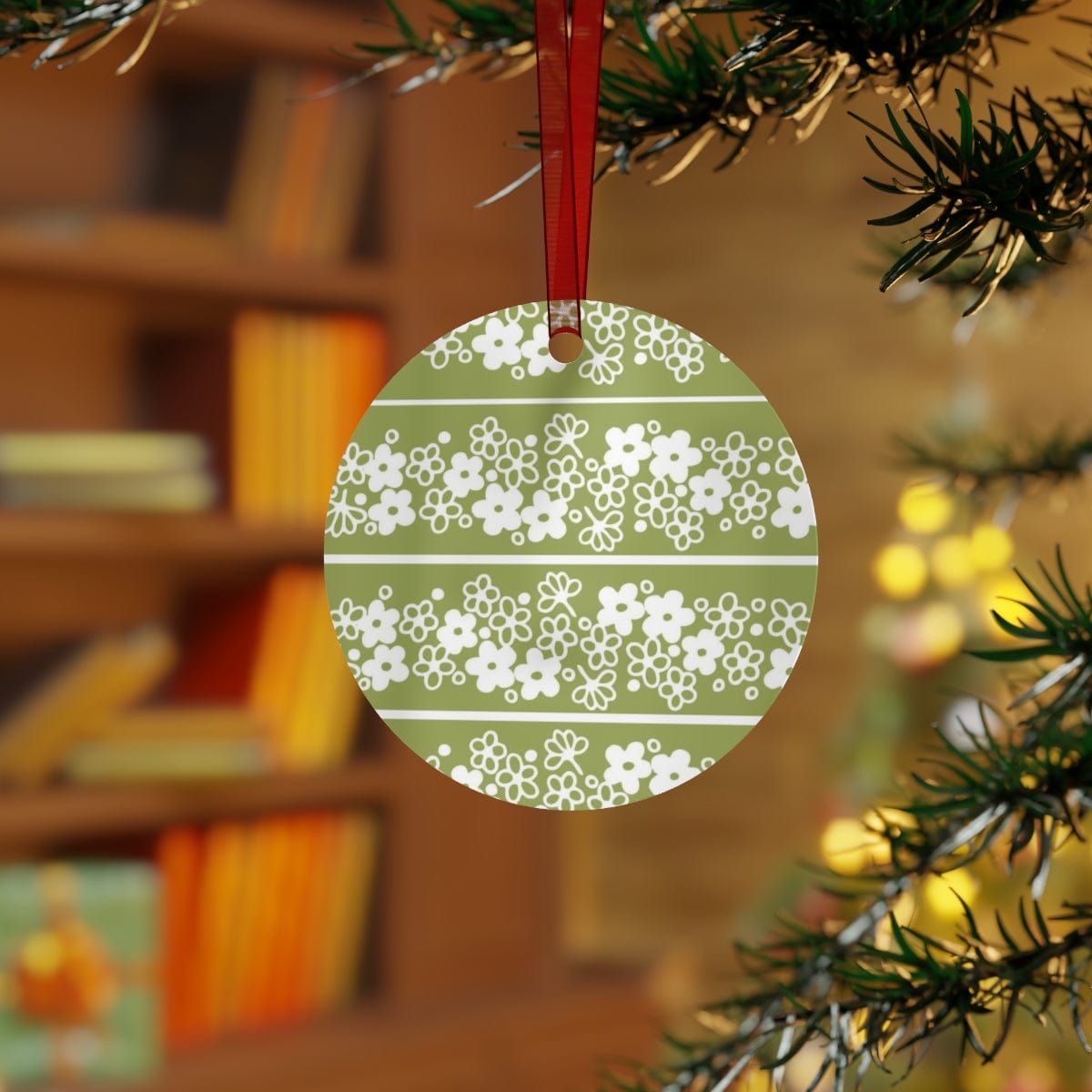 Retro Christmas, Mod Verde Spring Daisy Metal Ornaments Home Decor